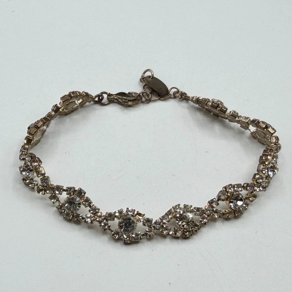N/A sparkling clear